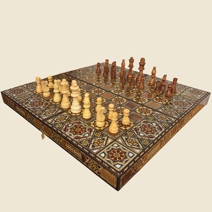Tavolo Damaschino da Scacchi e Backgammon Fatto a Mano da Gaby Al Dayeh – Capolavoro con Madreperla