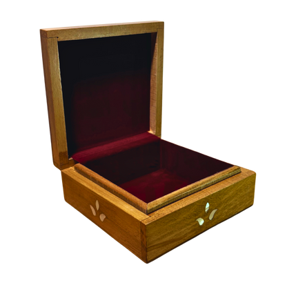 Handgefertigte Luxusbox aus Damaskus – Perlmutt & Samteleganz