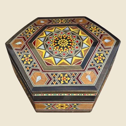Handgefertigte Mosaik-Schatulle aus Damaskus – Perlmutt & Samt