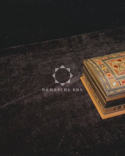 Handgemaakte Mozaïekdoos uit Damascus – Traditionele Kunst & Fluweel